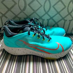 Kids Nike Air Zoom Speed Shoes US Sz 5 - Unisex